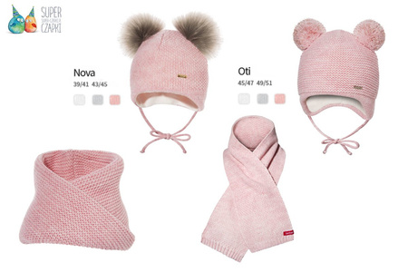 
                    BROEL Nova czapka na zimę dla dziewczynki dwa pompony różowa
                